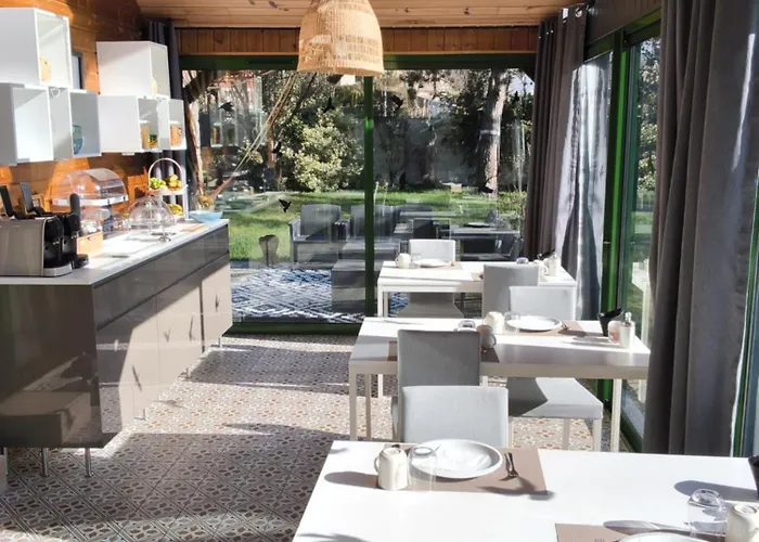 Arc En Ciel Du Mont Bed & Breakfast Pontorson